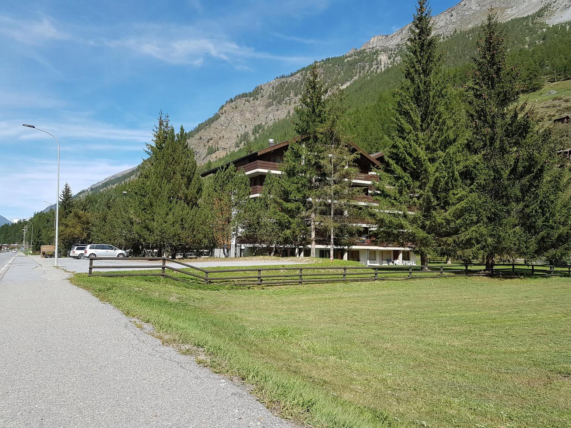 Monte Rosa Taesch, Mit Wellness Bereich Apartment *