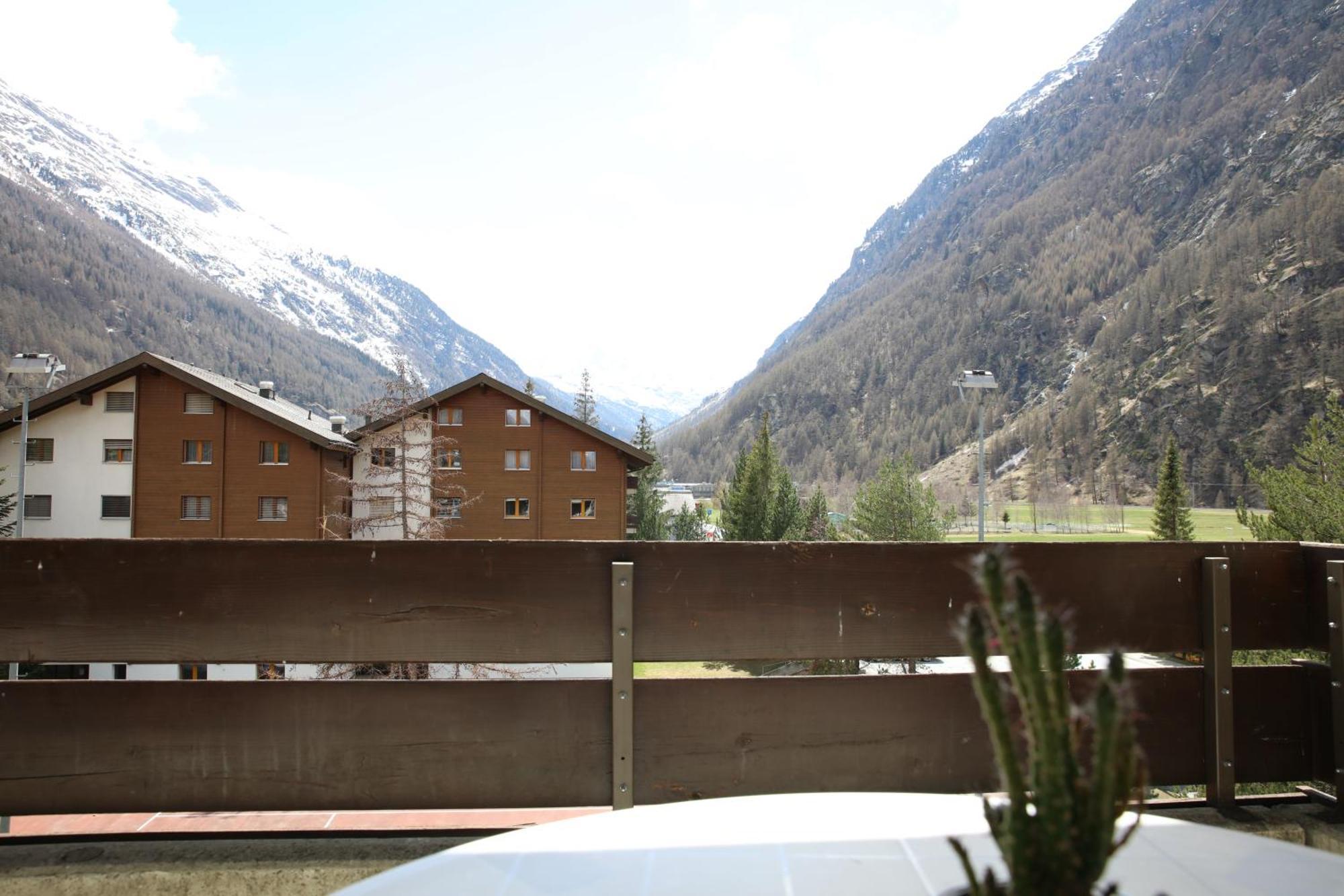 Monte Rosa Taesch, Mit Wellness Bereich *