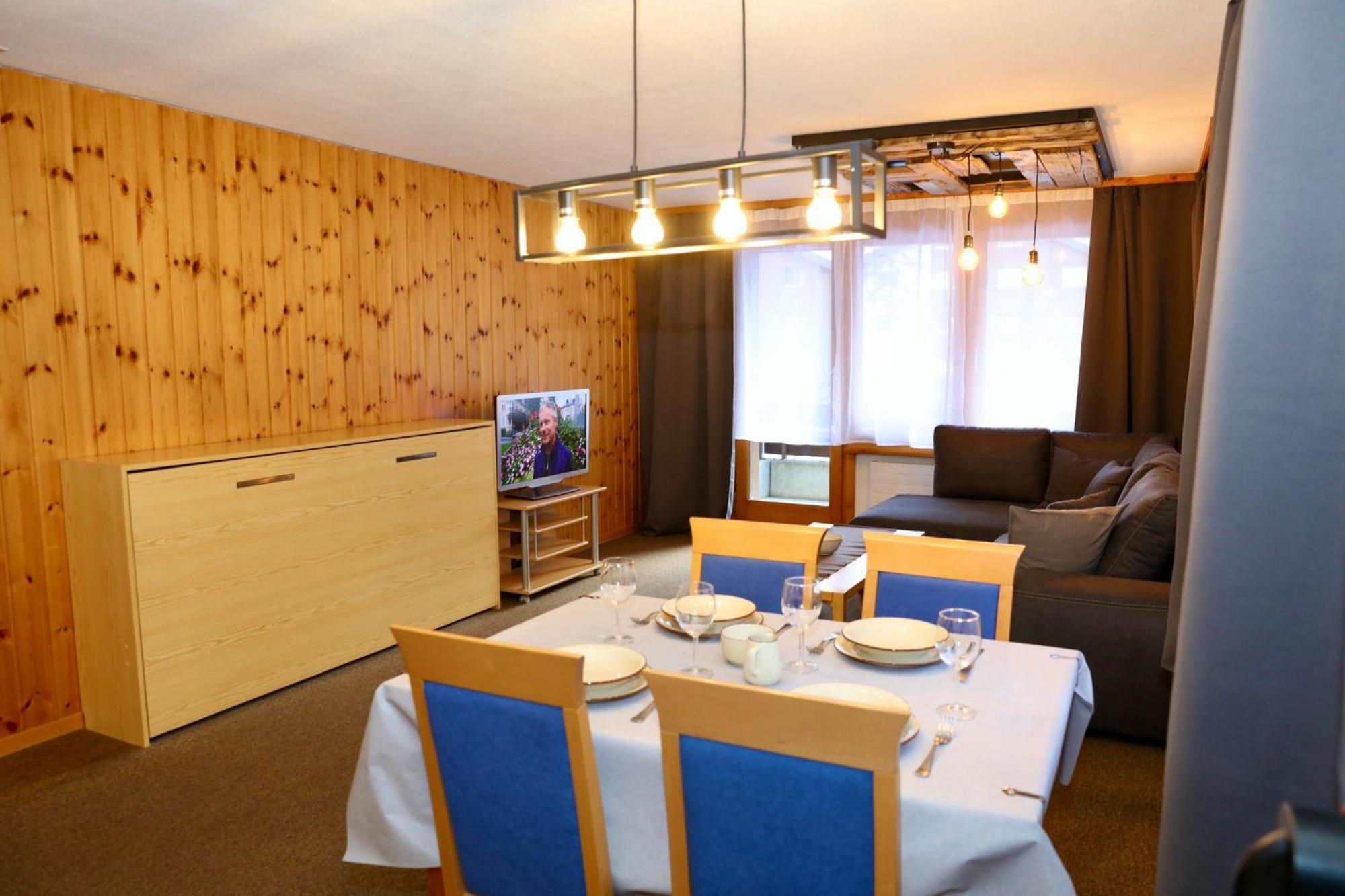 Monte Rosa Taesch, Mit Wellness Bereich *